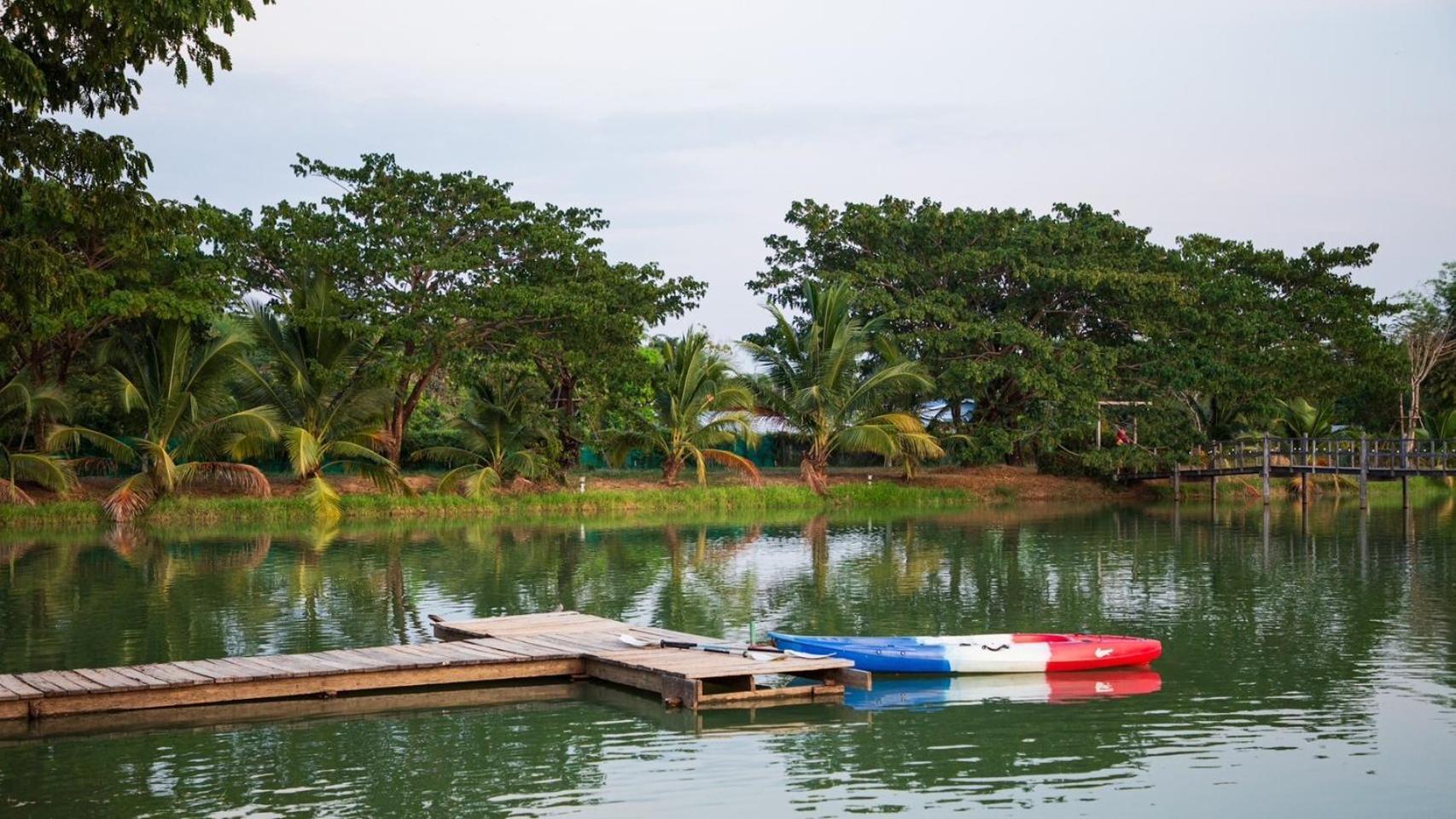 Eden House Resort Nakhon Nayok Bagian luar foto